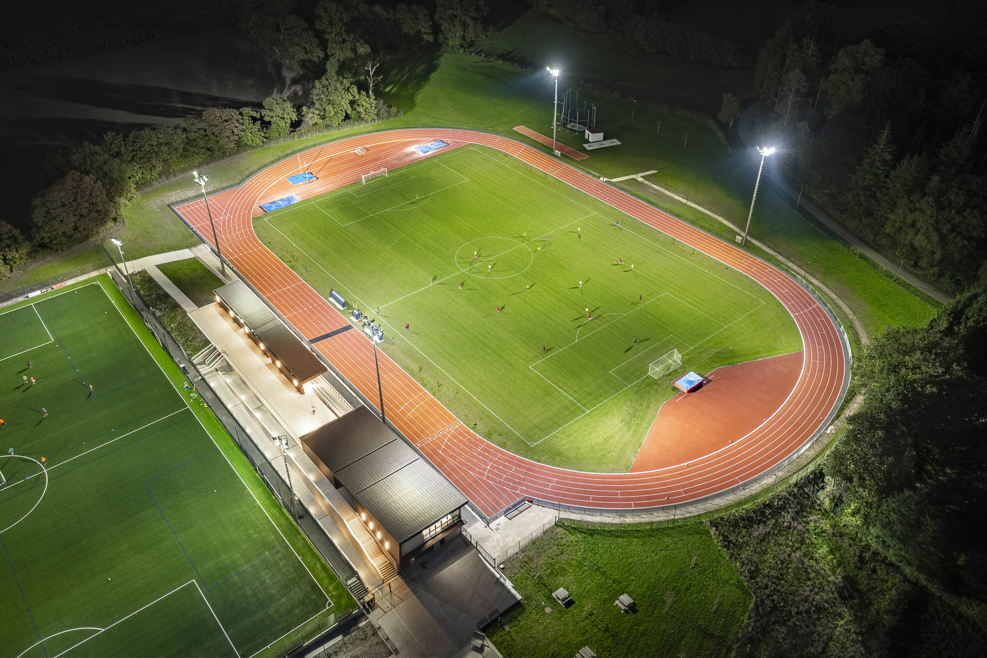 ©BrunoAstorg-ViewFactory-CRR-pôle-sportif-saint-ave-terrains